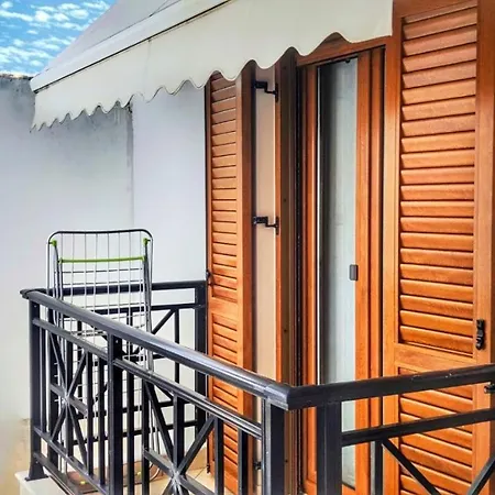 House Naxos City
